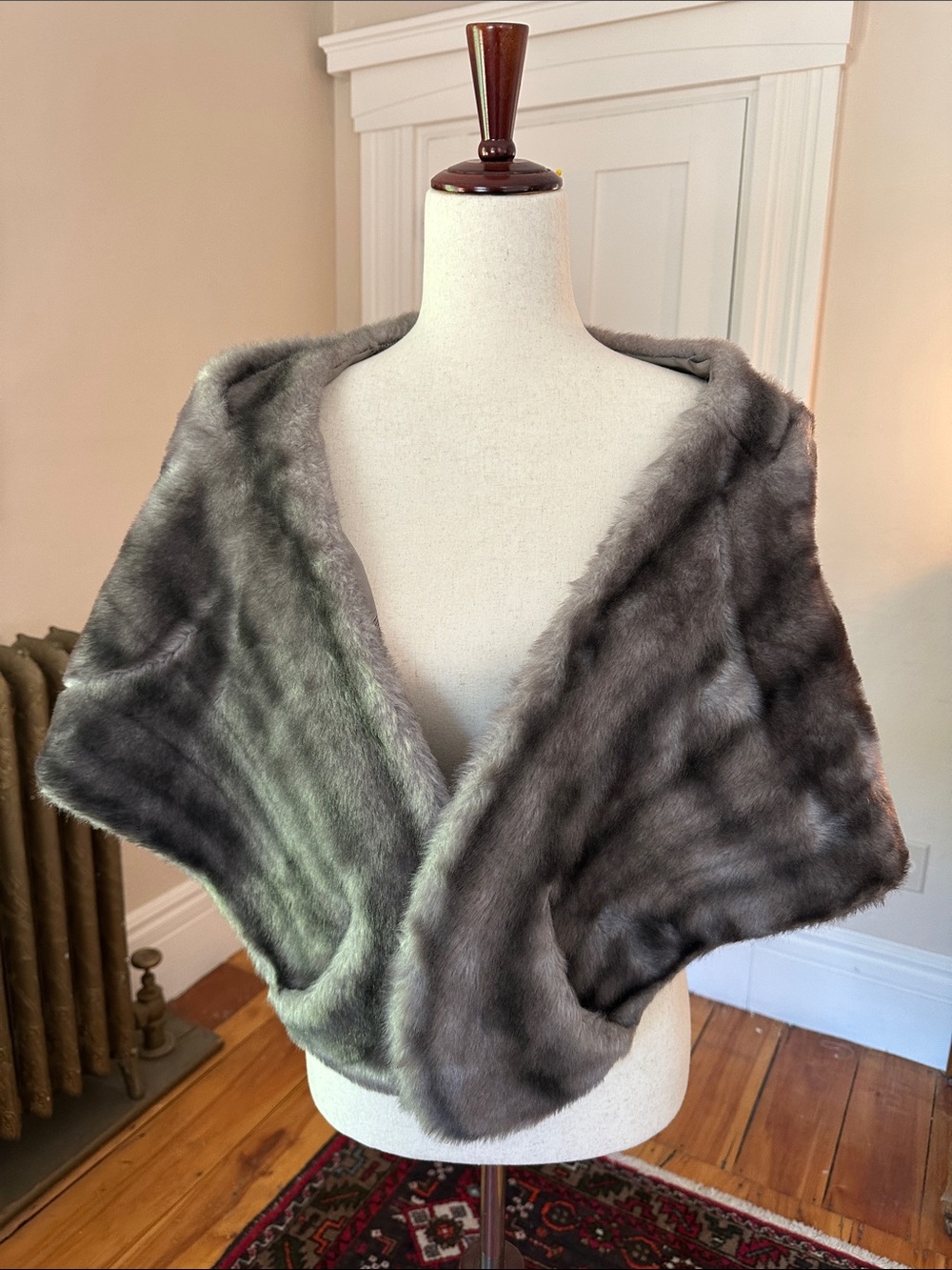 Vintage Gray Faux Fur Wrap